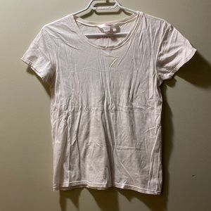 🌺4/$25🌺 VS PINK TEE SIZE SMALL or MEDIUM FIT